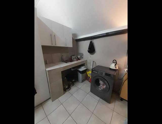 1 BEDROOM PROPERTY TO RENT IN WILGEHEUWEL